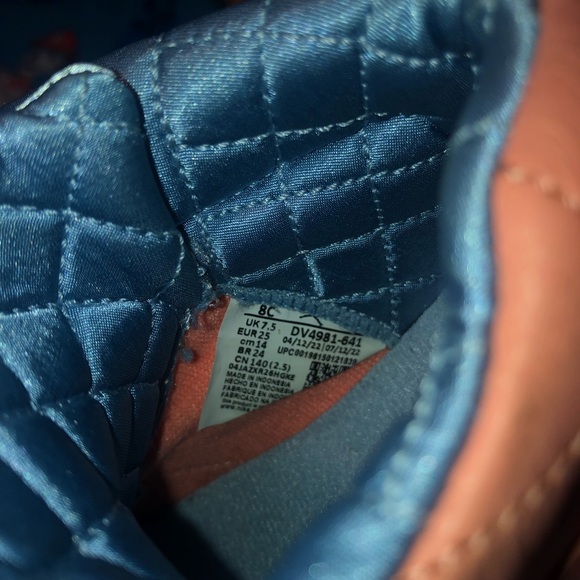 Jordan “We The Best” Exclusive Shoes - Picture 4 of 5